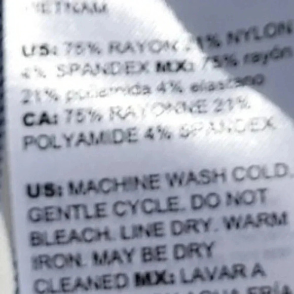 Chicos Womens Pants 2R White with Blue stripes. - Picture 8 of 8